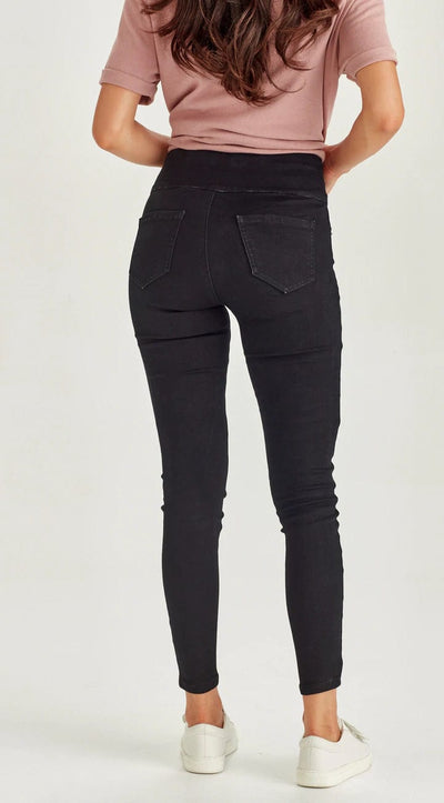 Junkfood Jeans | Bella Jean | Black