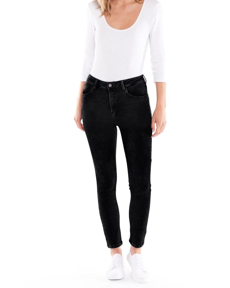 Betty Basics | Larsa Slim Fit Jean | Black